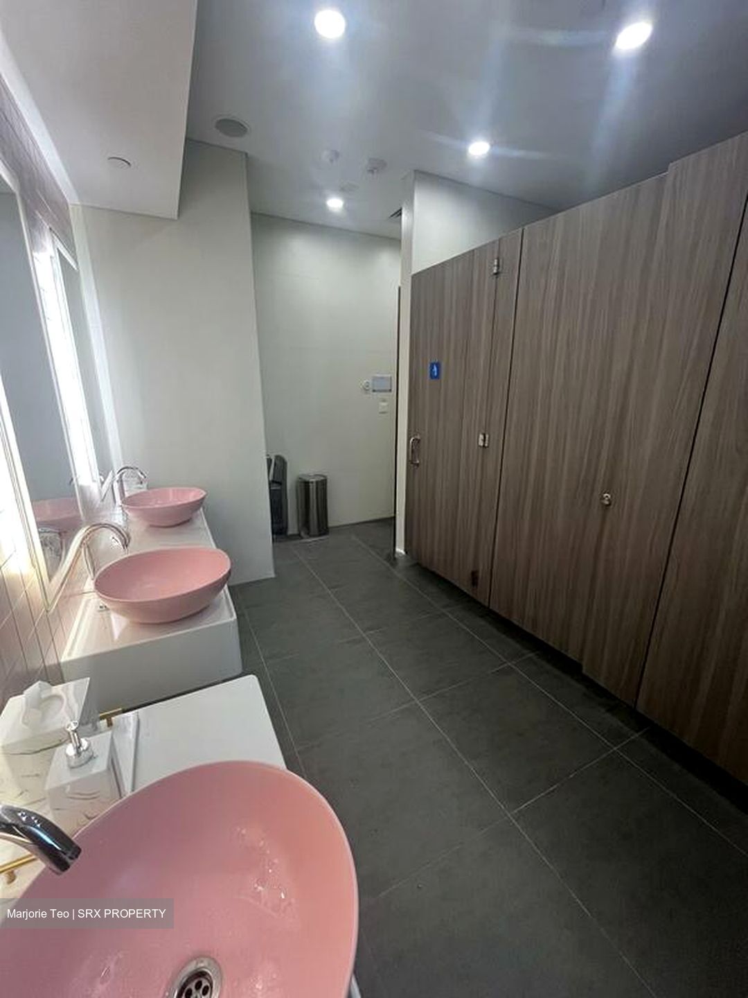 Hub Synergy Point (D2), Office #638719851